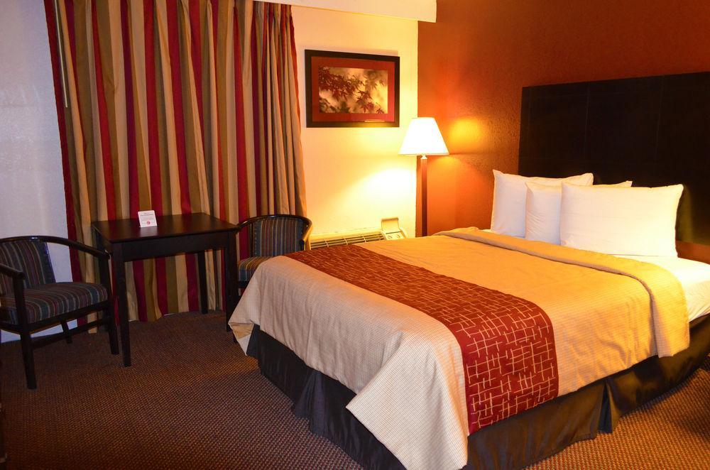 Red Roof Inn Lumberton Extérieur photo